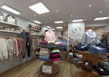 MAGASIN DE PRET A PORTER  FEMININ