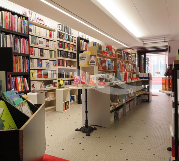 S0143 | Librairie