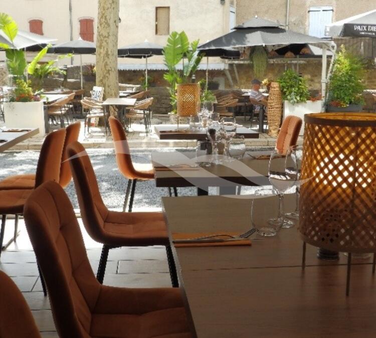 L0500 | HOTEL** - RESTAURANT - BAR