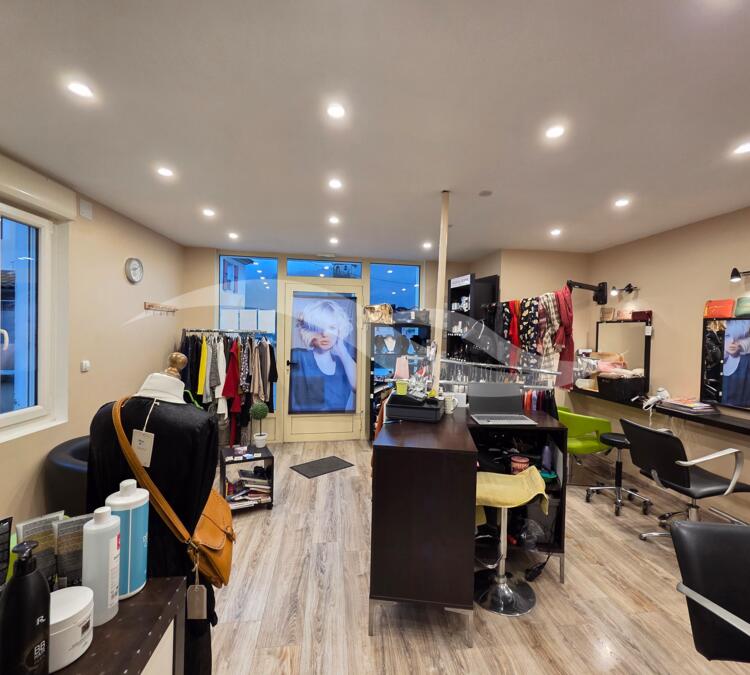 L0504 | SALON DE COIFFURE