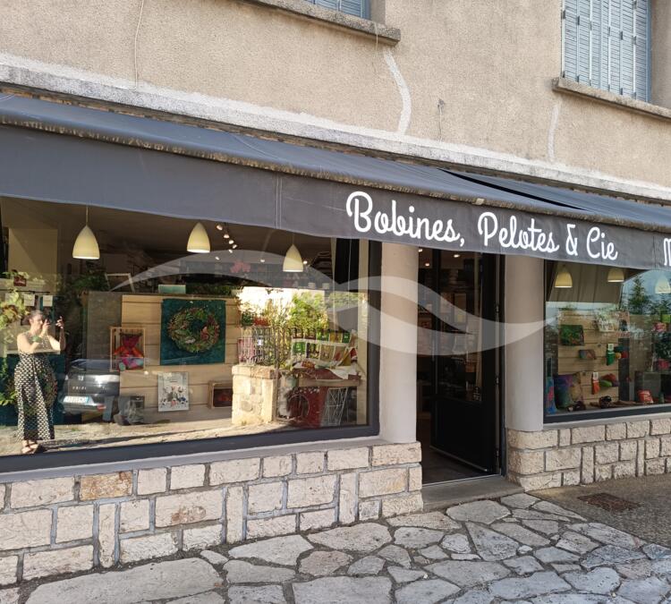 L0501 | MERCERIE – LAINE – COUTURE - BONNETERIE