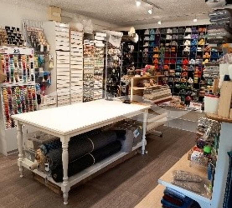 L0501 | MERCERIE – LAINE – COUTURE - BONNETERIE